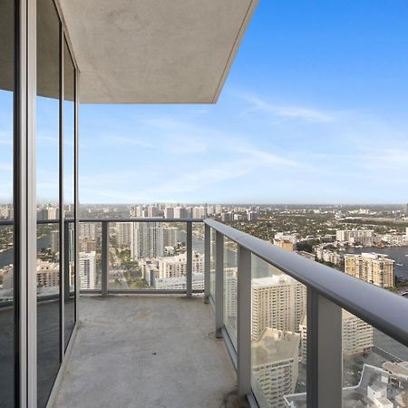 High Floor Corner 2 Bdr At Lyfe Resort Холивуд Екстериор снимка