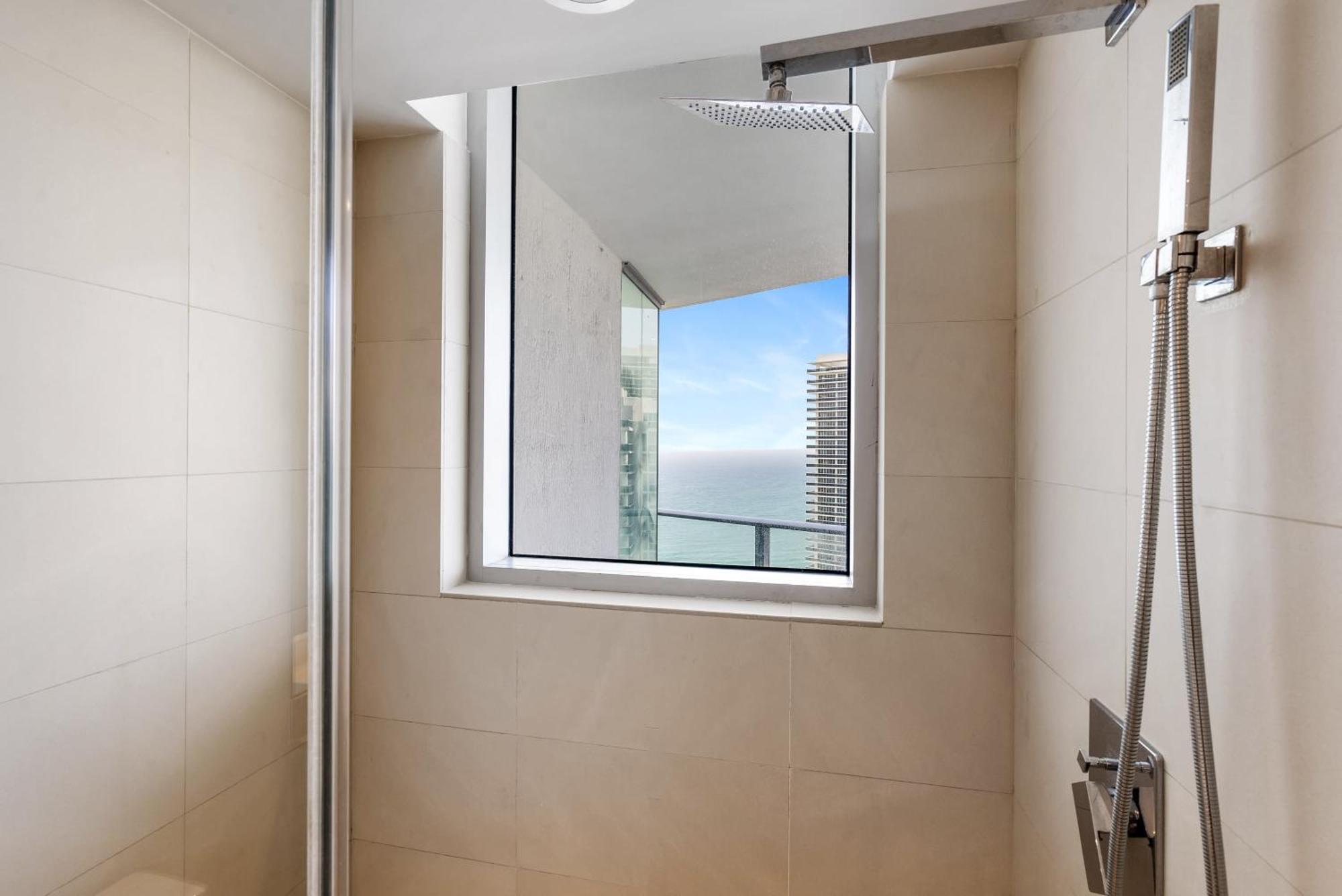 High Floor Corner 2 Bdr At Lyfe Resort Холивуд Екстериор снимка